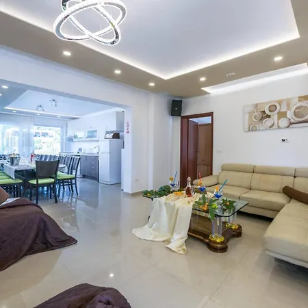 Villa Medulin Villa *