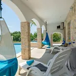Amalfi In Medulin,istrien By Istrabook Μεντουλίν